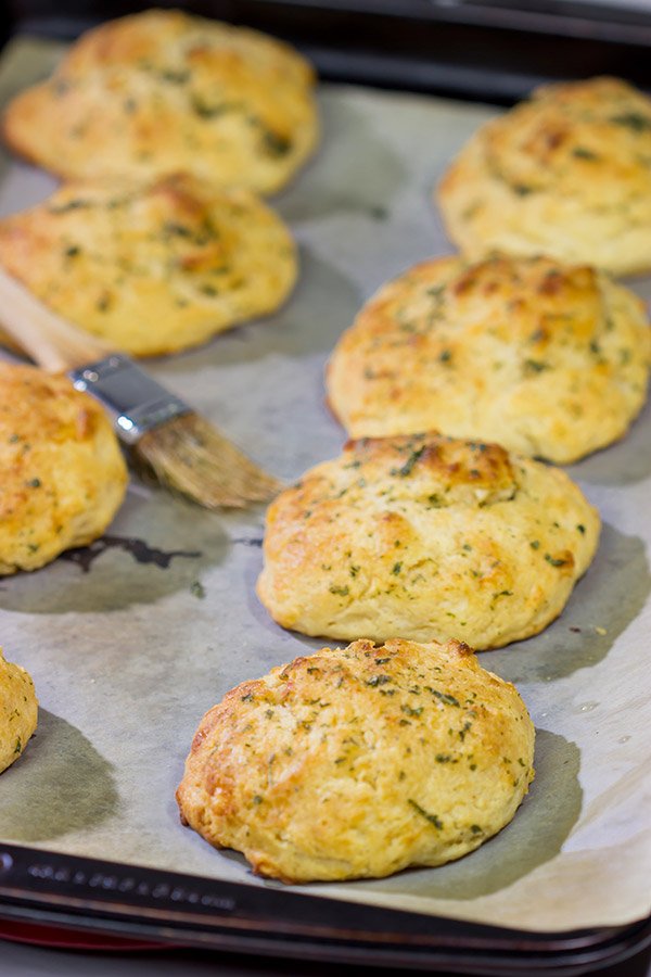 Looking for a delicious and easy biscuit recipe?  These Copycat Red Lobster Cheddar Bay Biscuits are a classic for a reason.  Bake up a tray today!