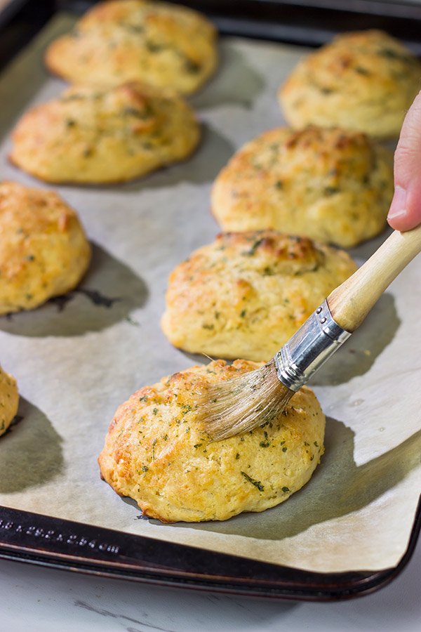 Looking for a delicious and easy biscuit recipe?  These Copycat Red Lobster Cheddar Bay Biscuits are a classic for a reason.  Bake up a tray today!
