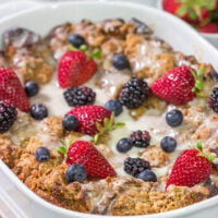 Wondering what to do with a pack of slightly stale bagels? Turn 'em into this delicious Bagel French Toast Casserole!