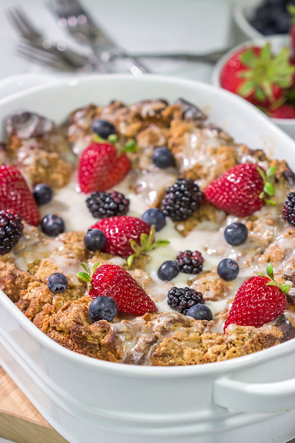 Wondering what to do with a pack of slightly stale bagels?  Turn 'em into this delicious Bagel French Toast Casserole!