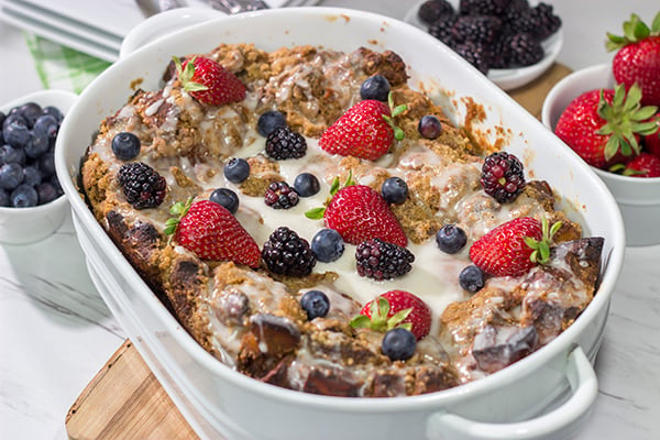 Wondering what to do with a pack of slightly stale bagels?  Turn 'em into this delicious Bagel French Toast Casserole!