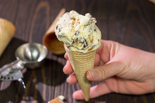 This Samoa Ice Cream includes the chocolate, coconut and caramel flavors of the beloved Girl Scout cookie...just in homemade ice cream form!