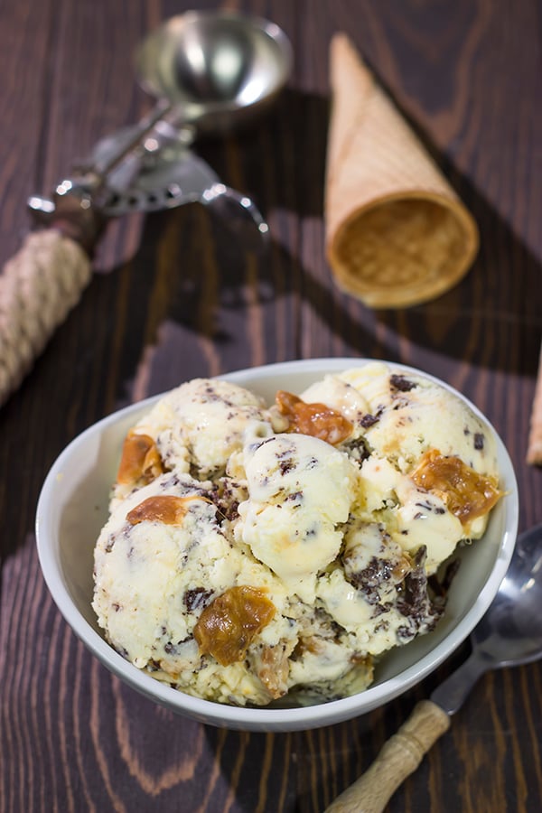 This Samoa Ice Cream includes the chocolate, coconut and caramel flavors of the beloved Girl Scout cookie...just in homemade ice cream form!