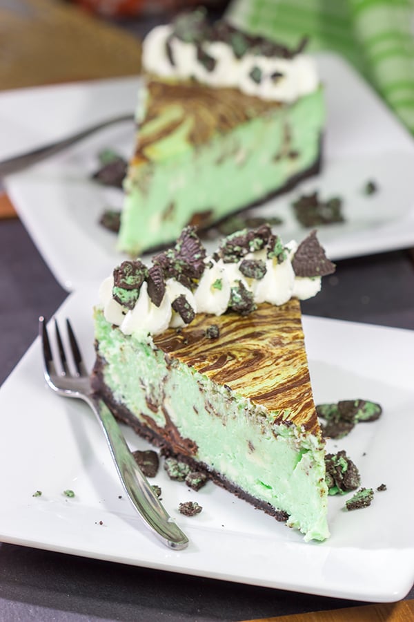 Based on the popular cocktail, this Chocolate Grasshopper Cheesecake features a mint chocolate filling on top of an Oreo crust. It's a delicious and unique dessert!