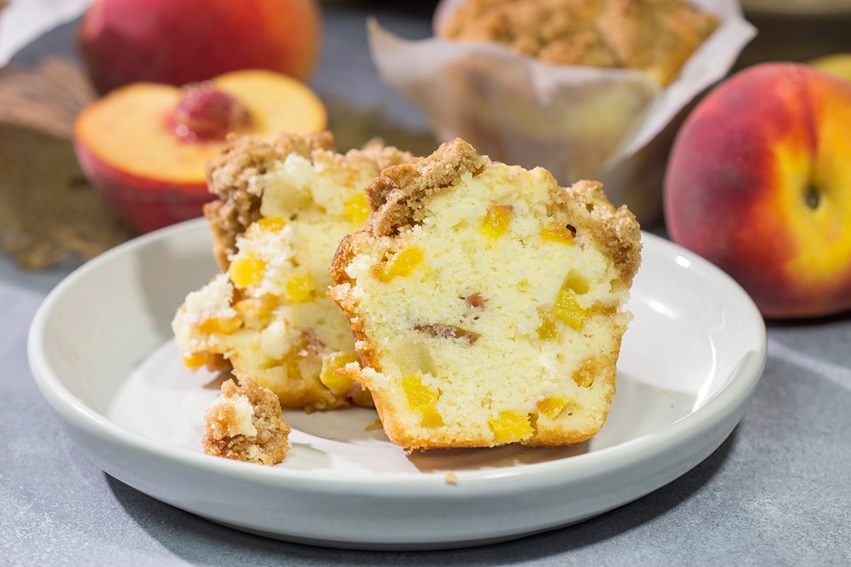 illed with juicy peaches and topped with a brown sugar crumble, these Peach Streusel Muffins are a tasty treat for summer mornings!