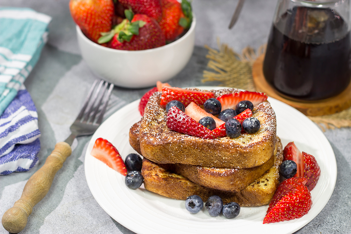 This Classic French Toast recipe is an easy and delicious option for weekend breakfasts - just don't forget the berries and the maple syrup!