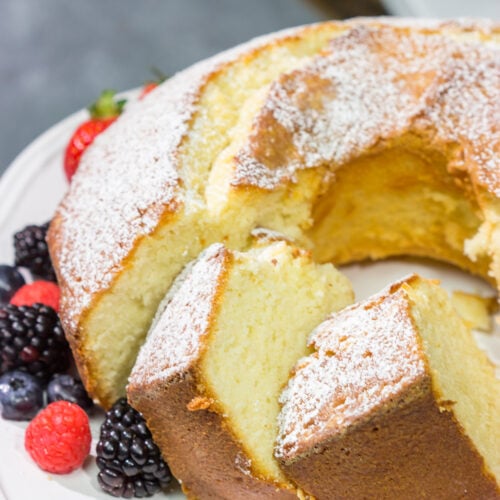 Featuring a tender crumb thanks to the buttermilk, this Buttermilk Pound Cake is an easy and delicious dessert that's sure to please!