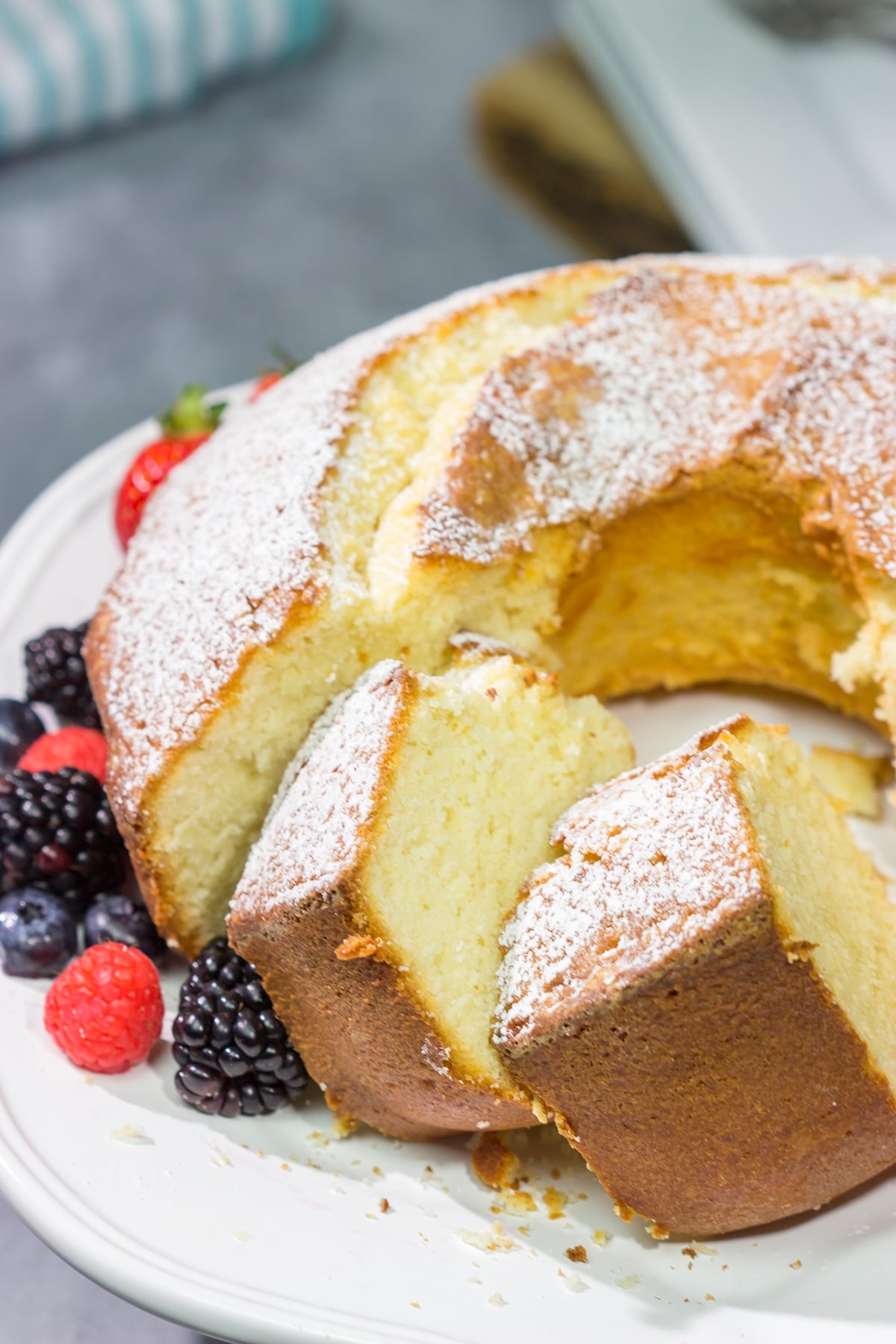 Featuring a tender crumb thanks to the buttermilk, this Buttermilk Pound Cake is an easy and delicious dessert that's sure to please!