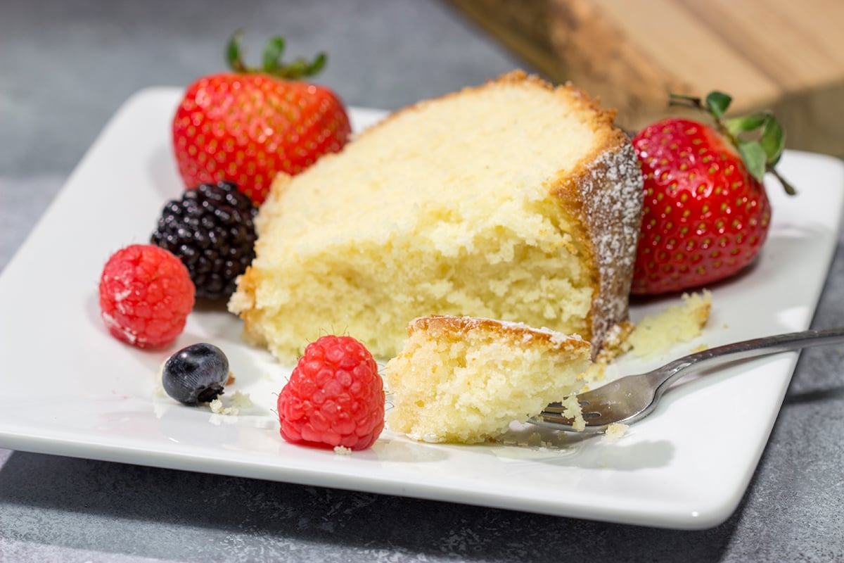 Featuring a tender crumb thanks to the buttermilk, this Buttermilk Pound Cake is an easy and delicious dessert that's sure to please!