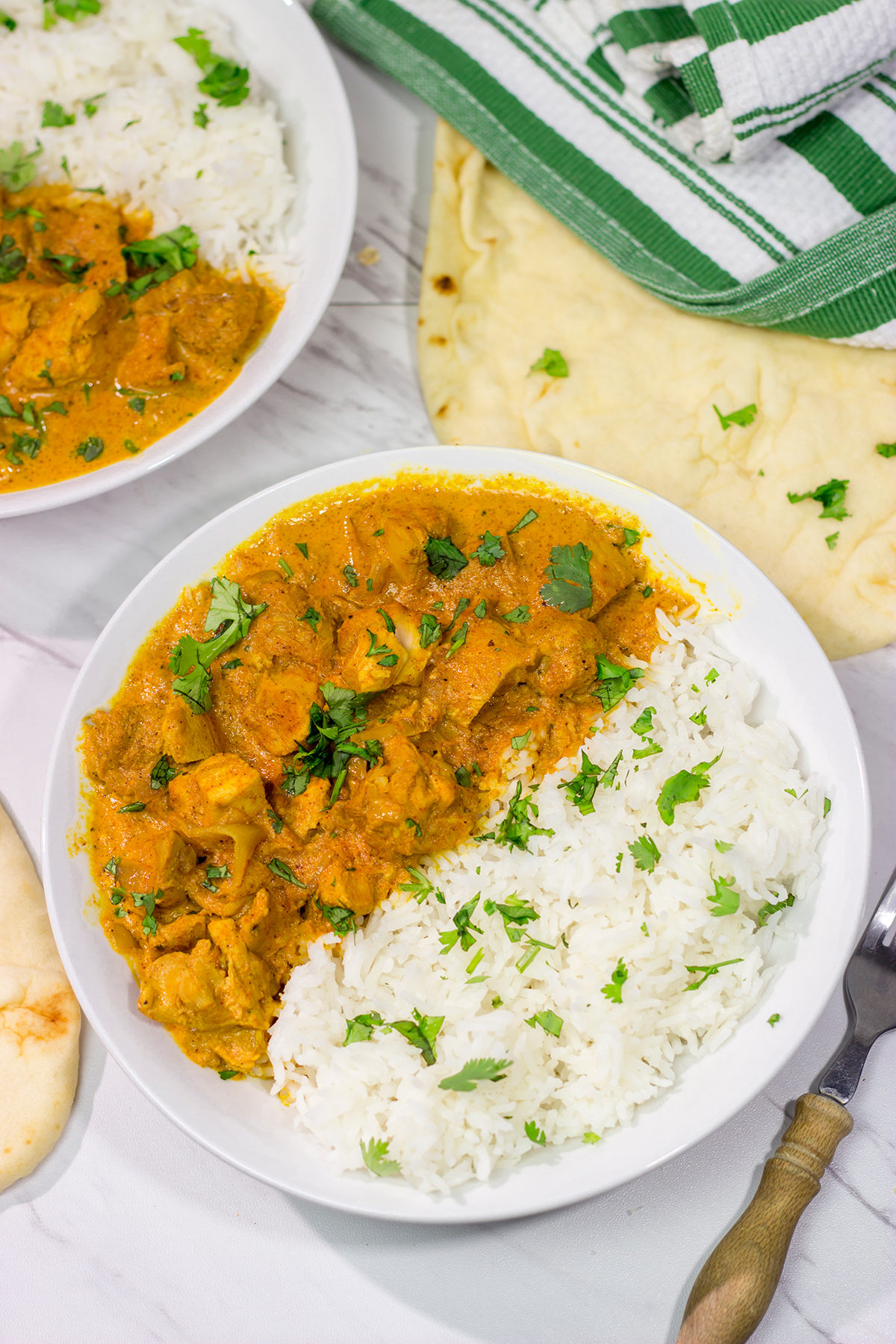 Looking for some tasty comfort food? Pull out the slow cooker and make a batch of this Slow Cooker Chicken Tikka Masala! It's delicious!