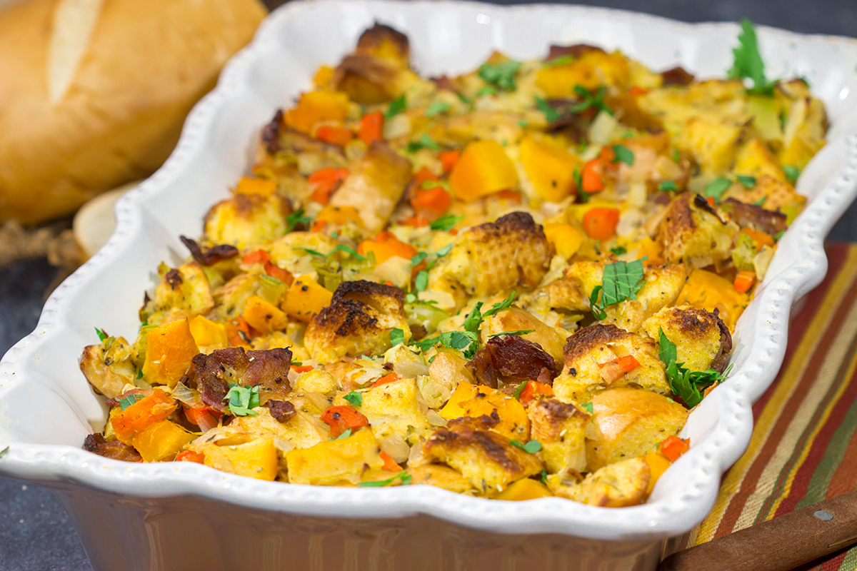 This Bacon and Butternut Squash Stuffing is packed with classic autumn ingredients...and bacon! Whip up a batch for dinner tonight!