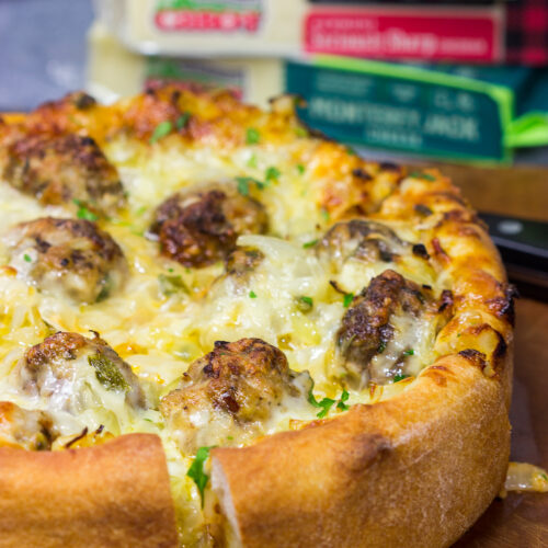 Pull out the springform pan...for pizza! Filled with 2 types of cheese, meatballs and seasonings, this Deep Dish Meatball Pizza is a fun way to mix up pizza night!