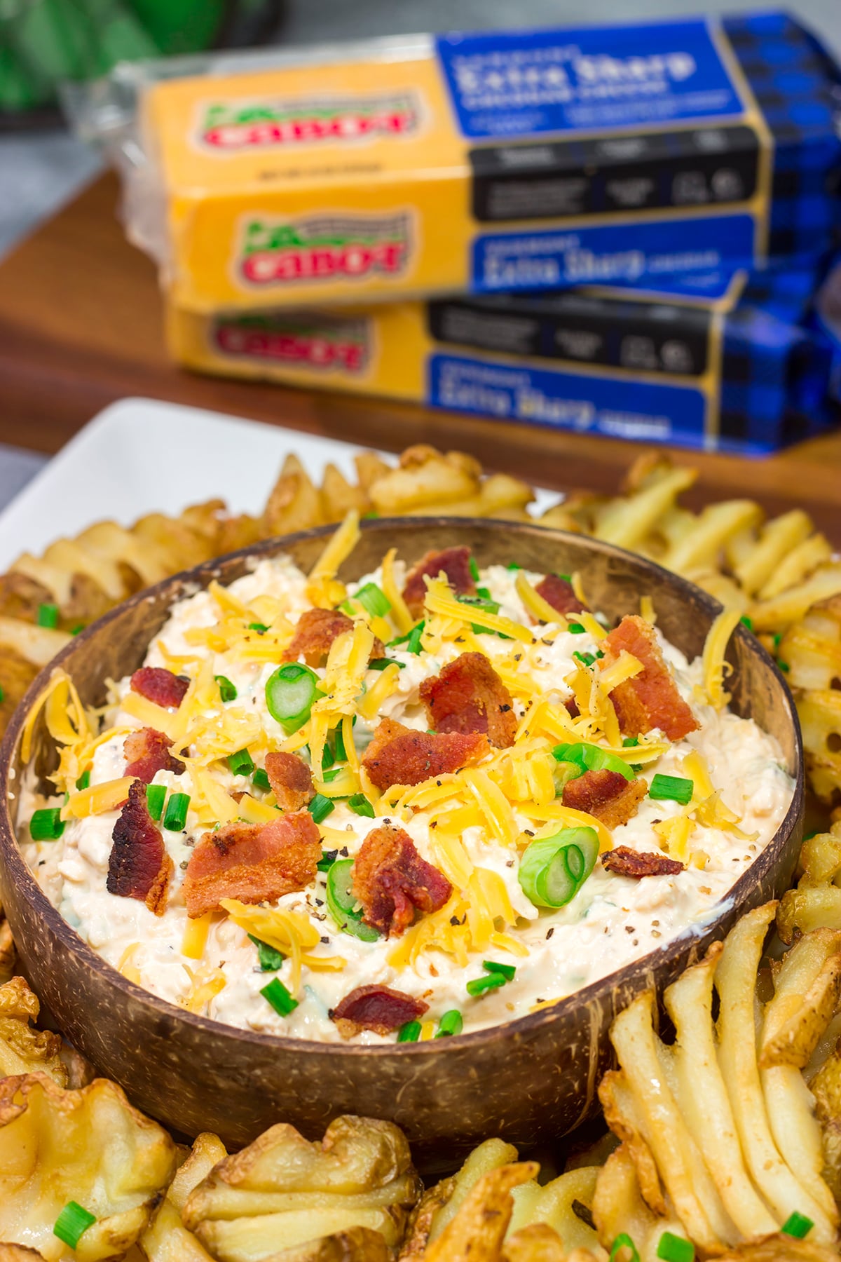 Packed with all of your favorite baked potato toppings, this Loaded Baked Potato Dip is the perfect appetizer for hanging out with friends or quiet nights at home!
