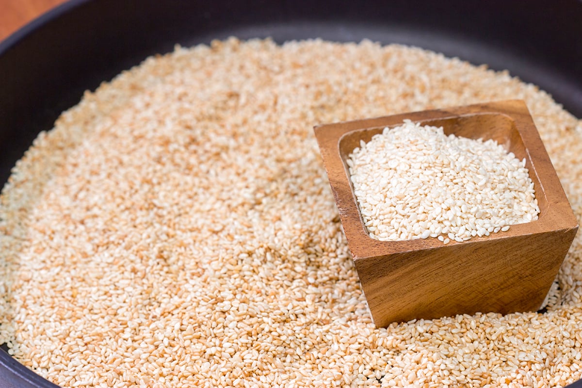 Toasted vs untoasted sesame seeds