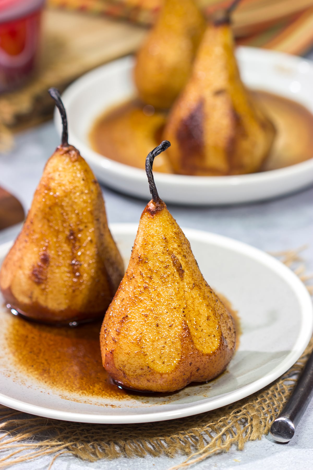 Looking for an easy dessert recipe? These Honey Roasted Pears are packed with flavor - they're perfect for a chilly autumn or winter evening!