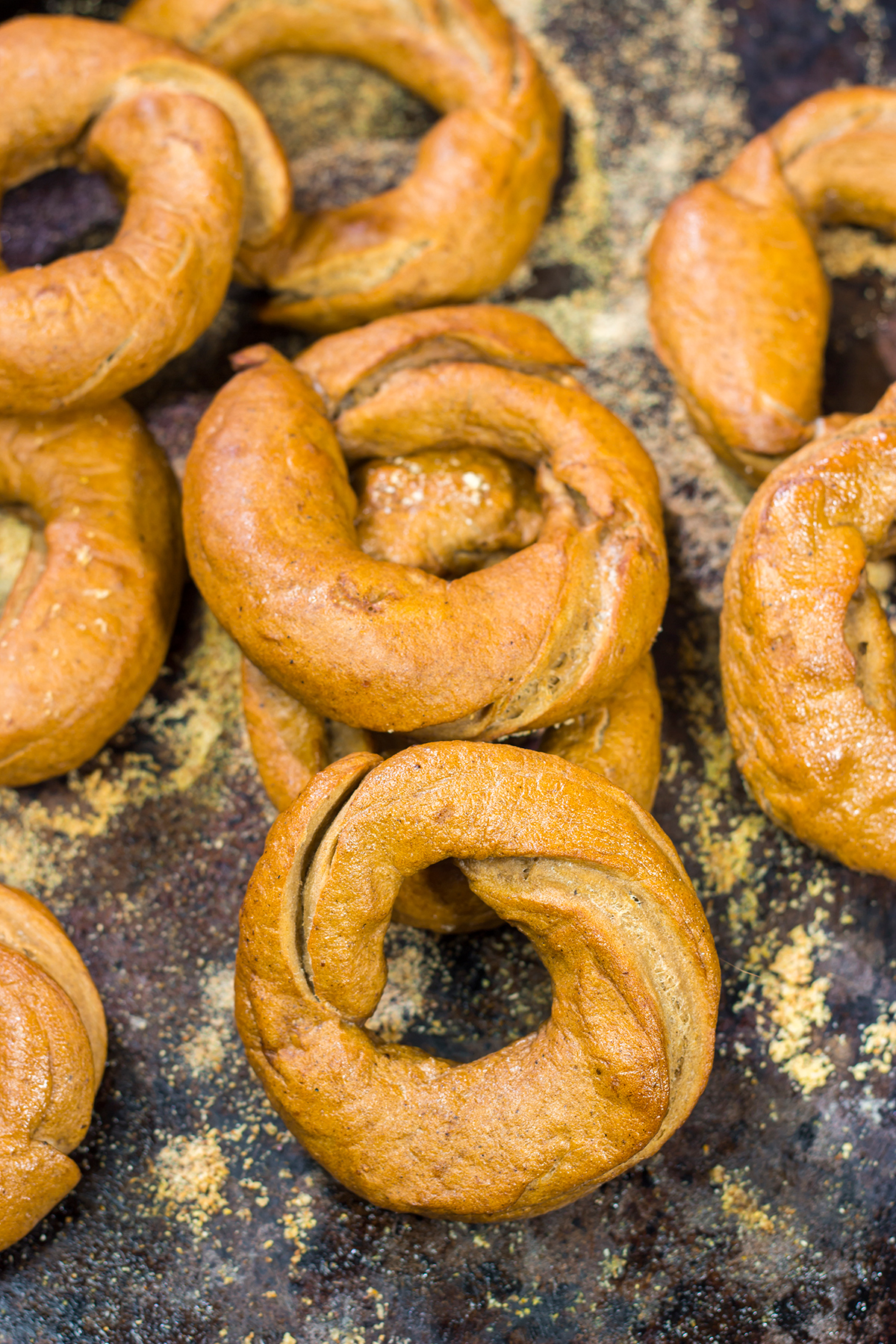 Packed with real pumpkin and pumpkin pie spice, these Pumpkin Spice Bagels are a fun addition to the fall baking lineup!