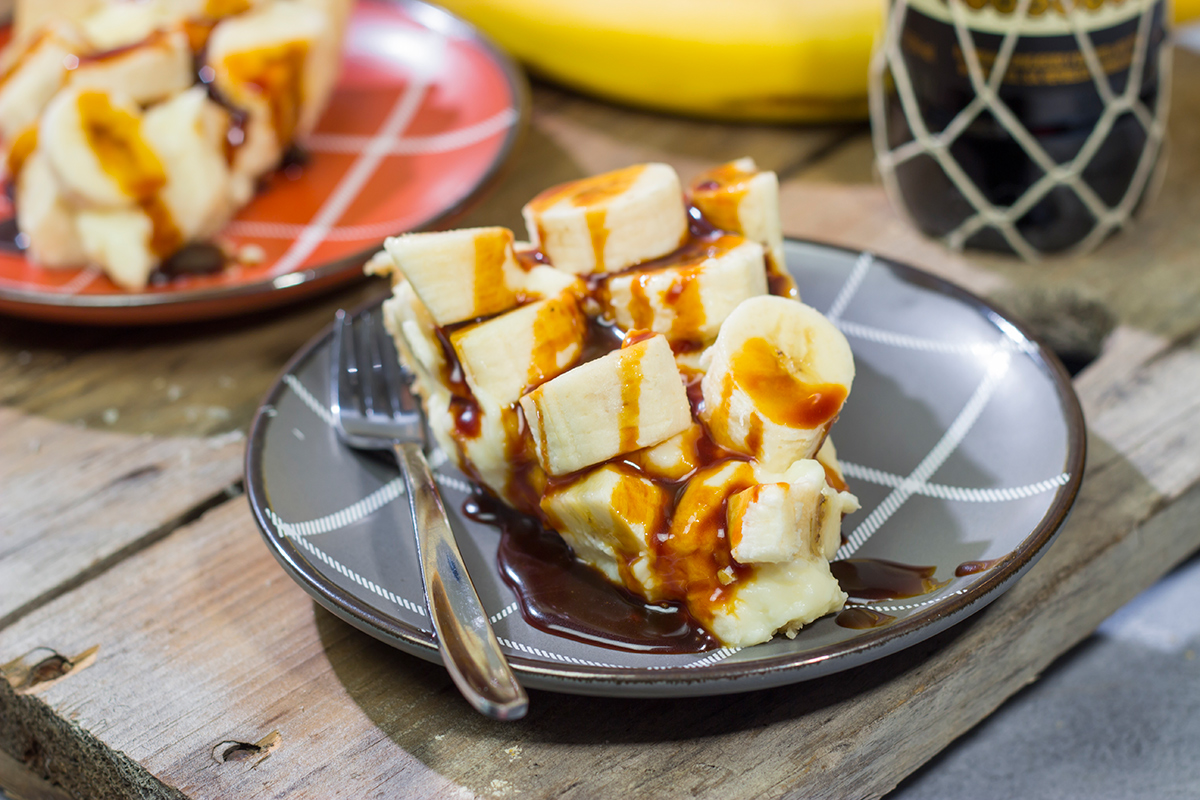 Featuring the flavors of vanilla, rum and bananas, this Bananas Foster Cream Pie is a fun twist on the classic New Orleans dessert!