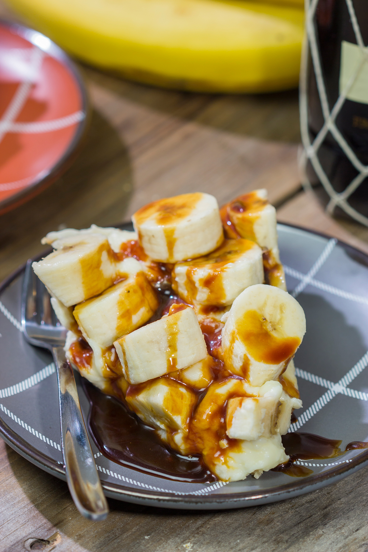 Featuring the flavors of vanilla, rum and bananas, this Bananas Foster Cream Pie is a fun twist on the classic New Orleans dessert!