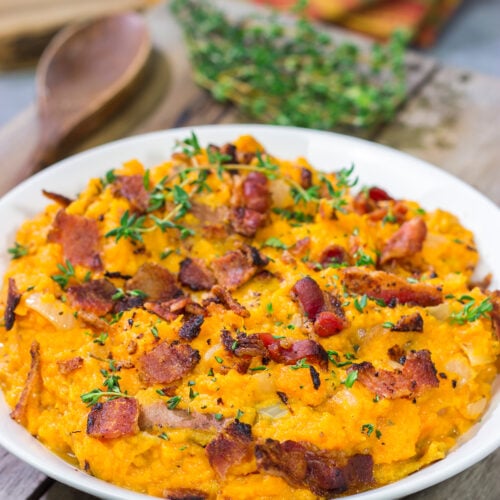 Featuring a sweet and salty combination of flavors, these Mashed Sweet Potatoes with Bacon are an excellent side dish!