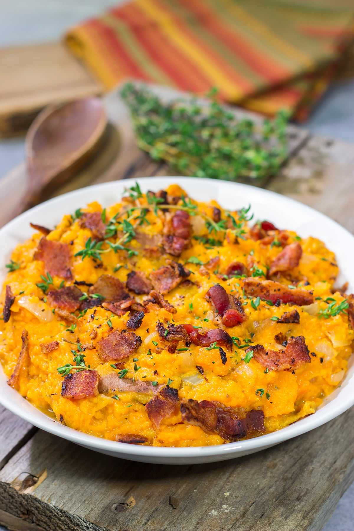 Featuring a sweet and salty combination of flavors, these Mashed Sweet Potatoes with Bacon are an excellent side dish!