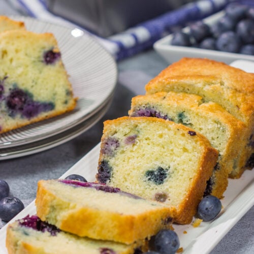 Everything is better in mini form! These Mini Blueberry Loaves are easy and delicious...and they're perfect for weekend breakfasts.