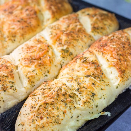 Say goodbye to boring sandwich bread! This Copycat Subway Italian Herb & Cheese Bread is soft, tender and packed with flavor. Bake up some loaves today!