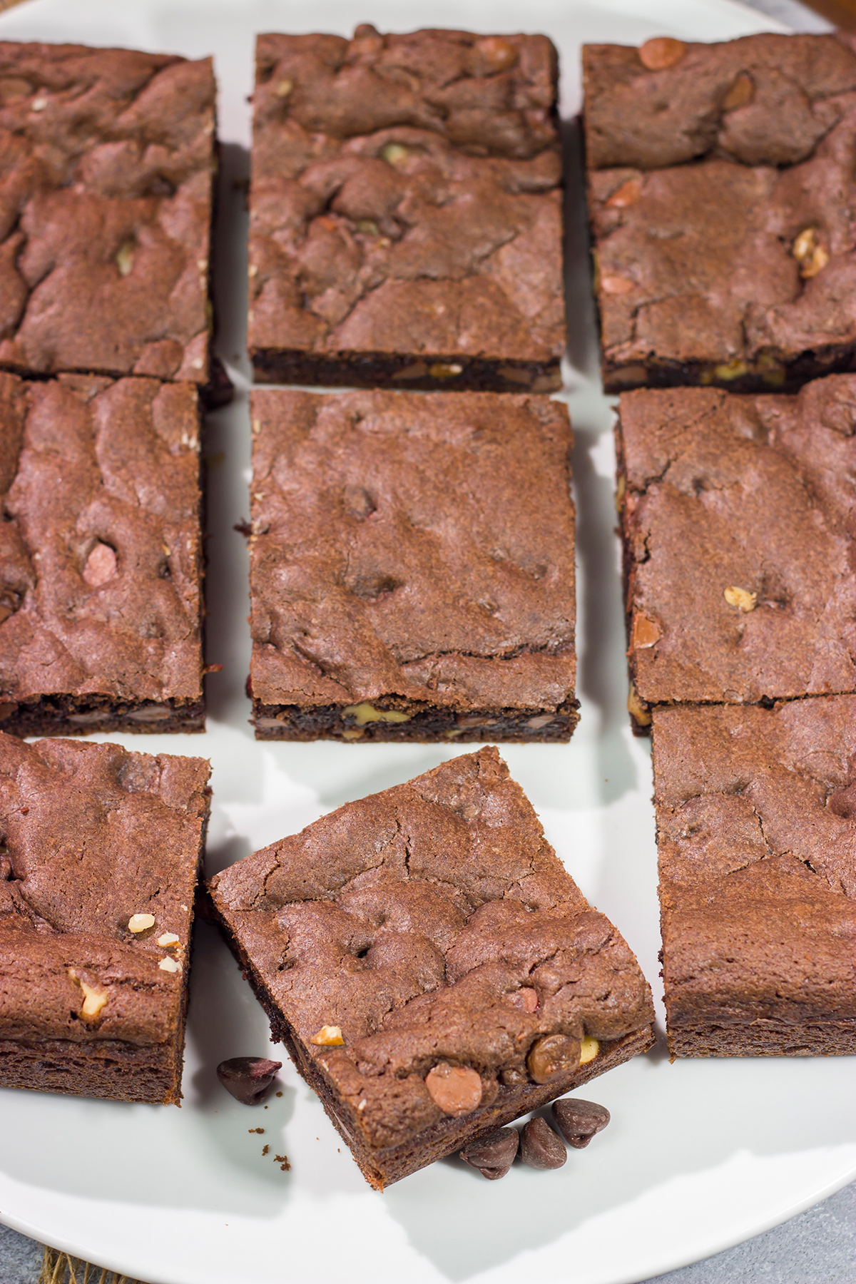 Need a quick and easy dessert recipe? These Cake Mix Brownies are ready in less than 30 minutes!