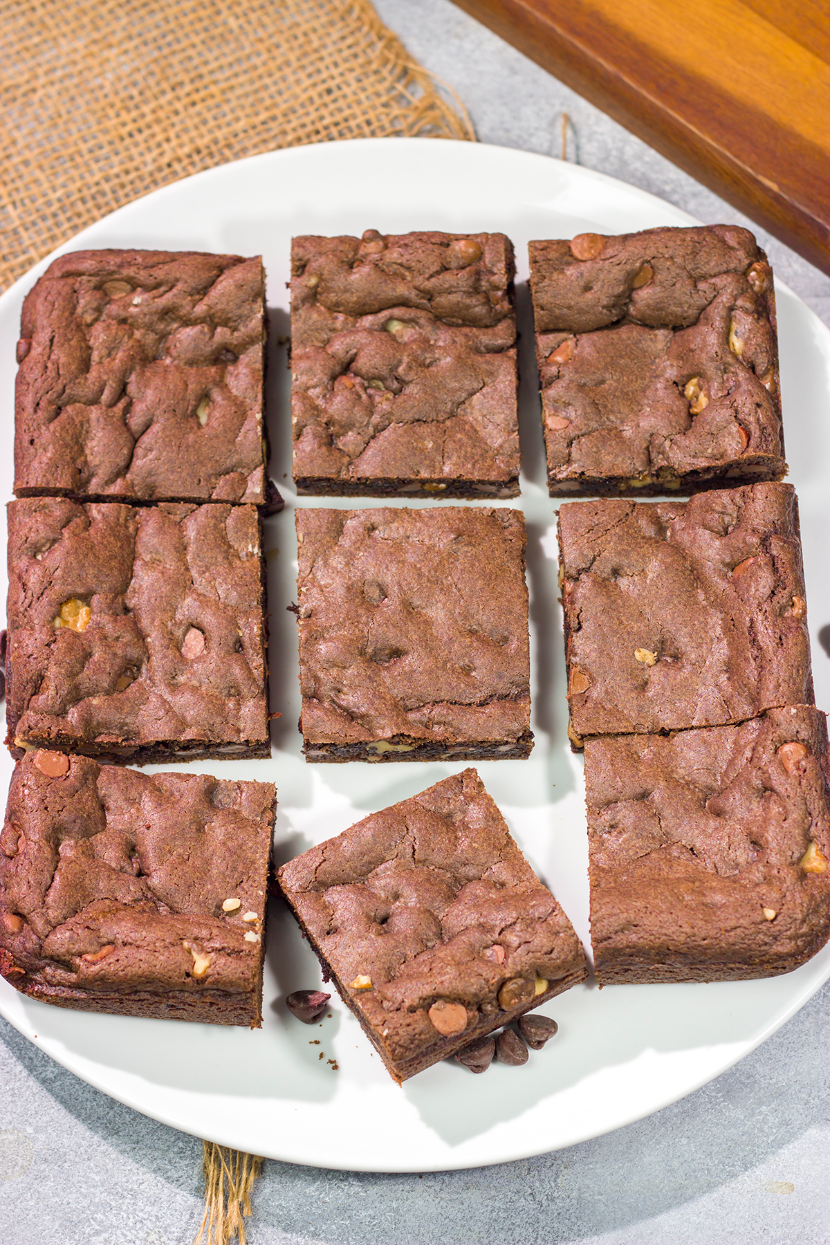 Need a quick and easy dessert recipe? These Cake Mix Brownies are ready in less than 30 minutes!
