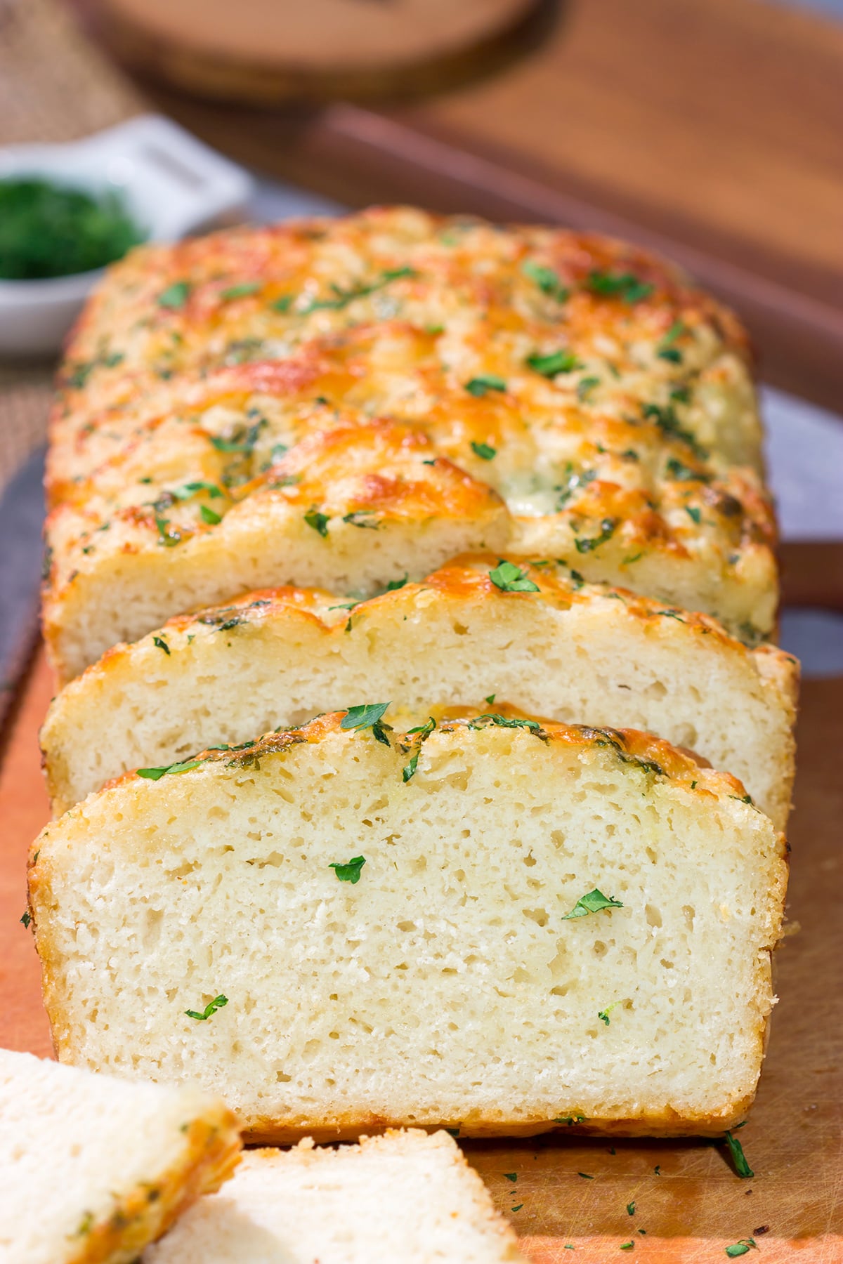 Want a loaf of homemade bread with dinner tonight? This Cheesy Beer Bread only takes about 5 minutes to prepare, and the flavor is amazing!