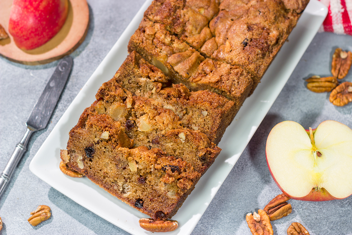 Packed with pecans, raisins and diced apples, this Apple Raisin Bread is a fantastic baking recipe for apple season!