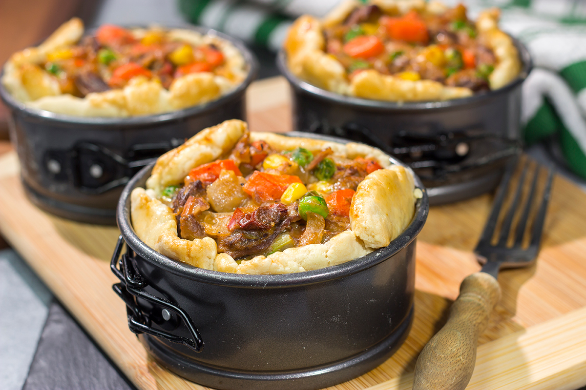 Two favorite cold weather comfort foods come together with this Beef Short Rib Pot Pie!