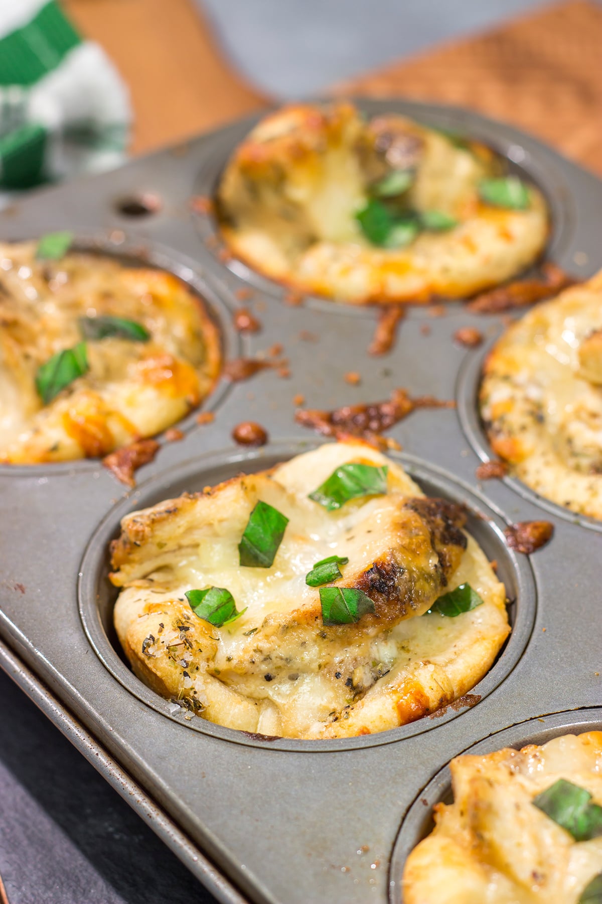 Turn a favorite pasta recipe into a gameday appetizer with these Chicken Alfredo Pizza Bowls. Plus, you get to eat the bowl!