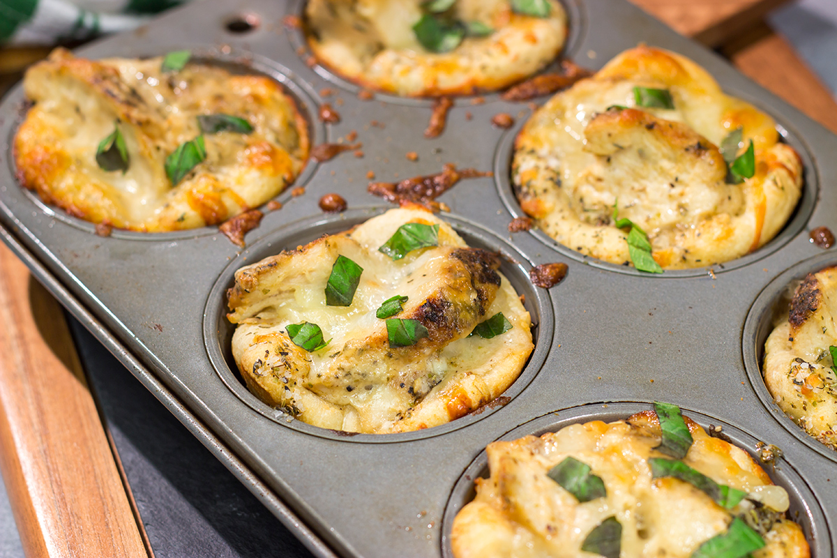 Turn a favorite pasta recipe into a gameday appetizer with these Chicken Alfredo Pizza Bowls. Plus, you get to eat the bowl!