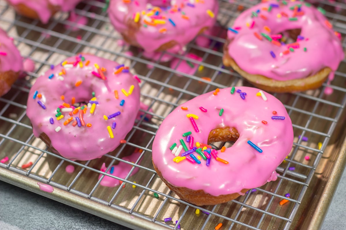 Fan of The Simpsons? Then whip up a batch of these Homer Simpson Donuts! These pink glazed doughnuts are fun...and delicious. D'oh!