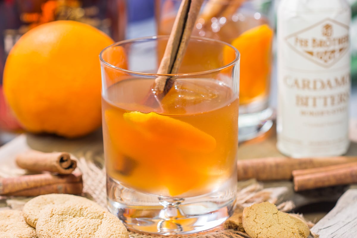 A little bit of gingerbread syrup transforms a classic cocktail into this Gingerbread Old Fashioned. This warm and cozy drink is perfect for the holidays!