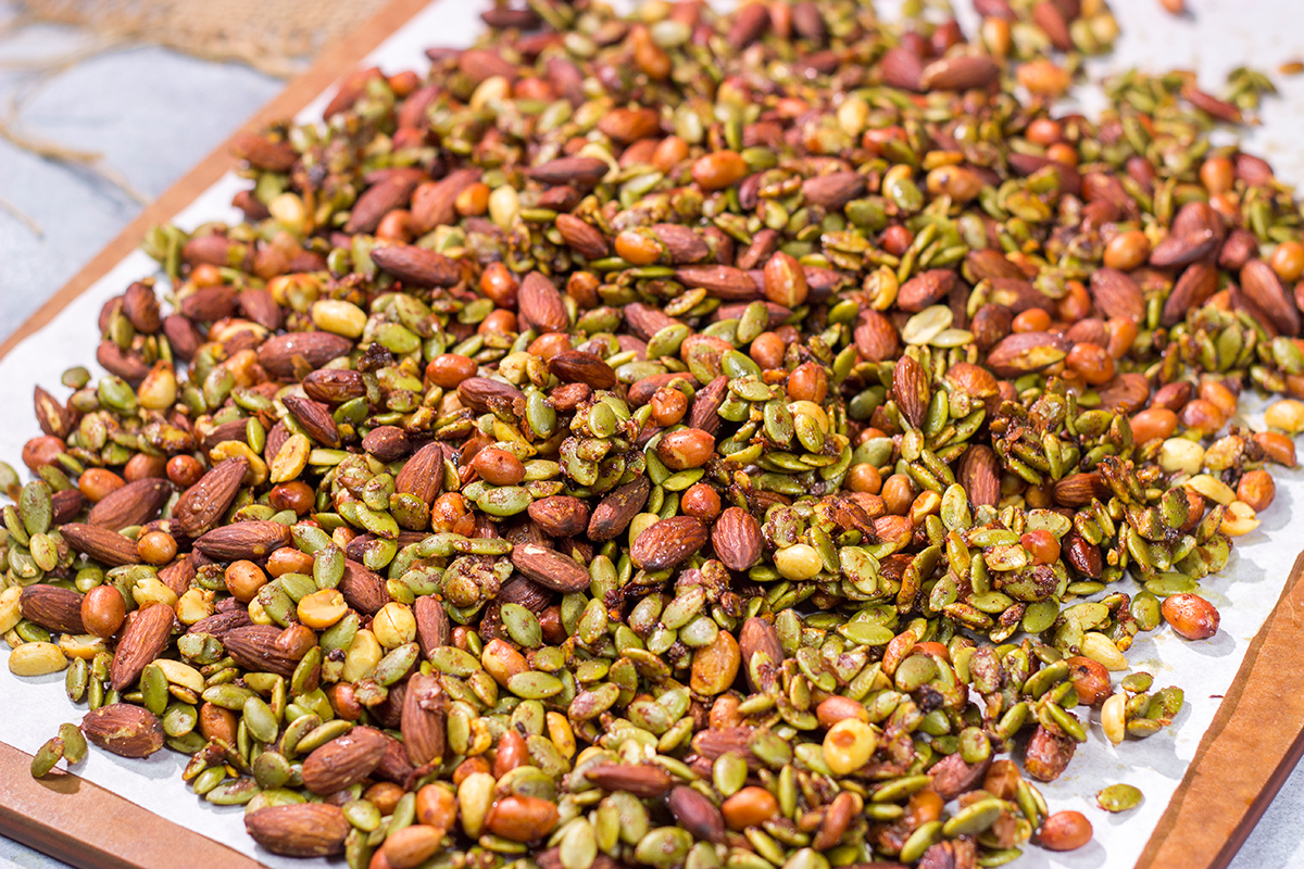 These Sweet and Spicy Grilled Nuts are an irresistible summer snack. They go really well with a cold beer on a hot summer afternoon!