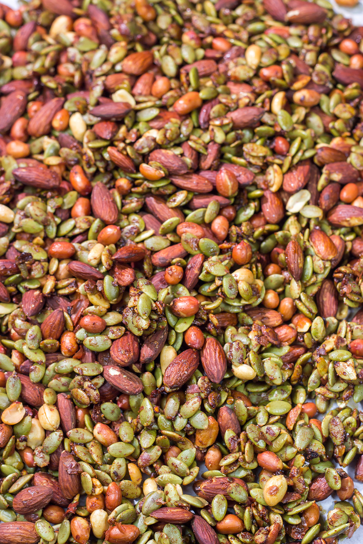 These Sweet and Spicy Grilled Nuts are an irresistible summer snack. They go really well with a cold beer on a hot summer afternoon!